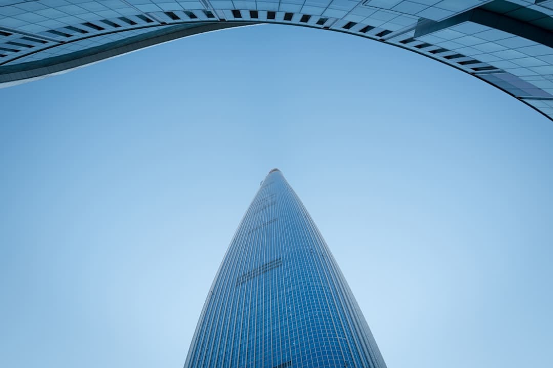 喜欢蹲着真的不是因为懒 或许是身体在偷偷 “自救”